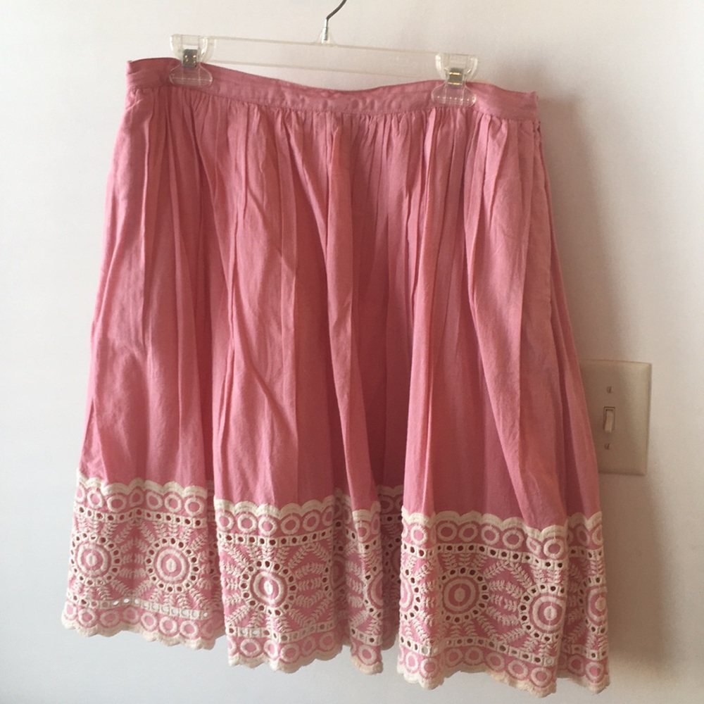 Boden embroidered pink skirt.